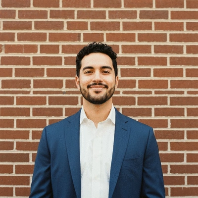 Dentist consulting with a patient virtually on a laptop, clear image